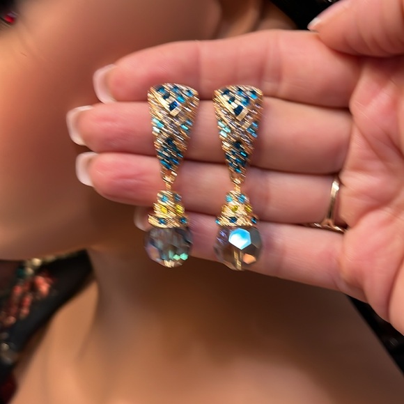 Trendy Mid-Century Modern Style Earrings - Picture 3 of 8